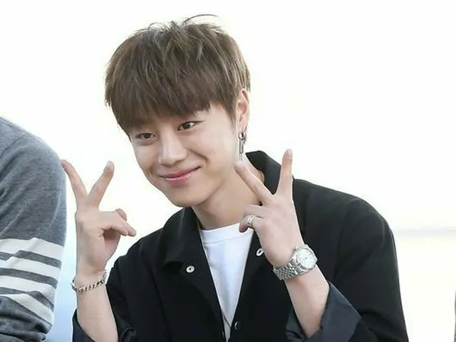 UNB、出国中。