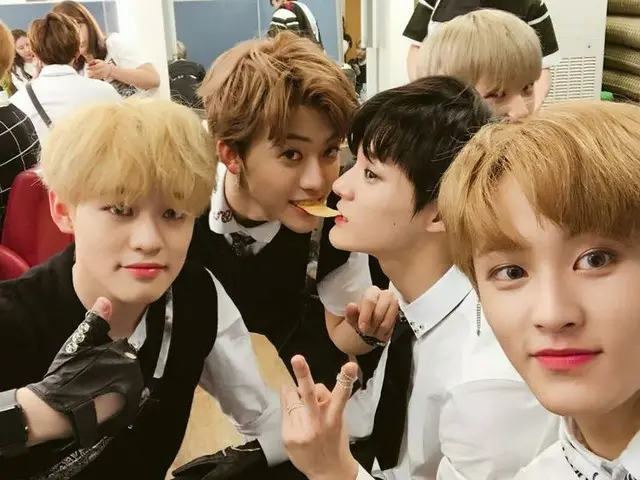 【t公式】NCT、NCT2018、MCOUNTDOWNの控室の様子を公開。