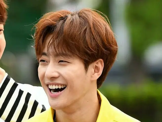 UNB FeelDog、出勤中。