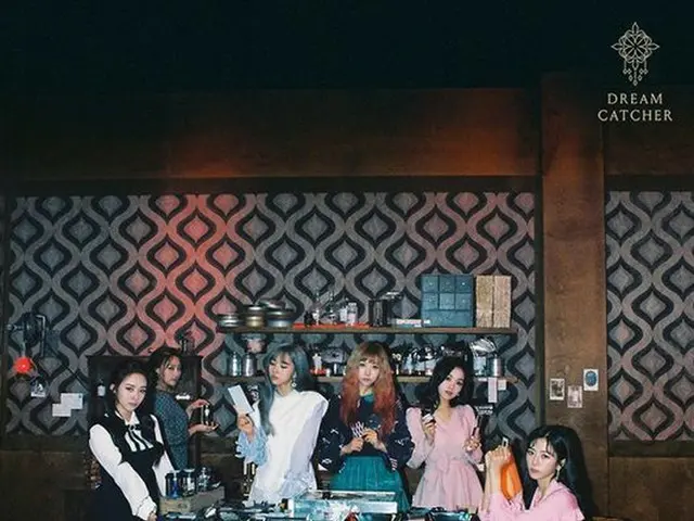 DREAMCATCHER、2ndミニアルバム「悪夢・Escape the ERA」の団体ティーザー写真を公開。