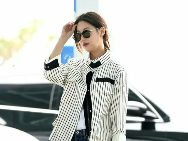 女優オ・ヨンソ、米国LAでの画報撮影のためへ出国