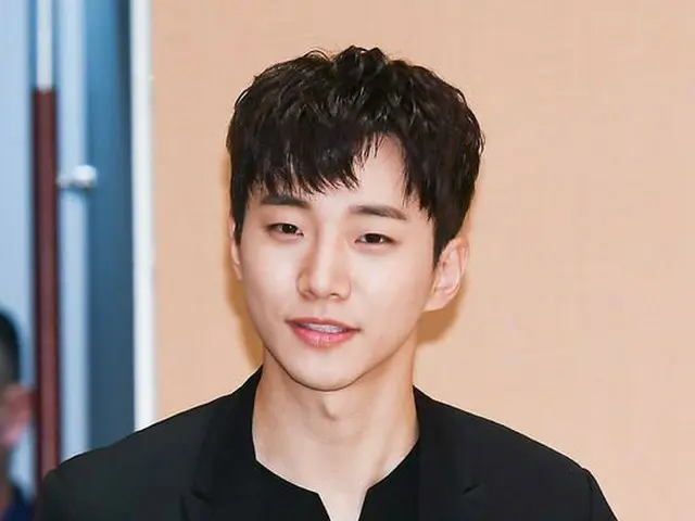 2PM ジュノ、 ドラマ「油っぽいメロ」の制作発表会に参加中