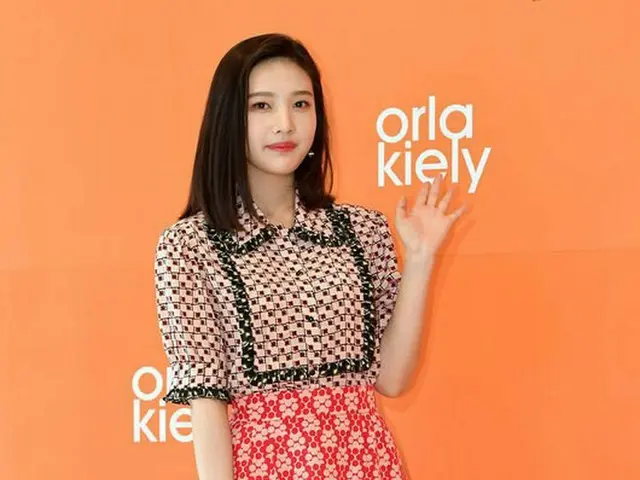 Red Velvet ジョイ、ブランド「arla kiely」のフォトウォールイベントに出席