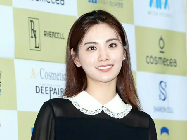 AFTERSCHOOL ナナ、「第23回春史大賞映画祭」レッドカーペットイベントに出席