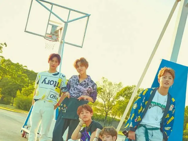 A.C.E、画報を公開
