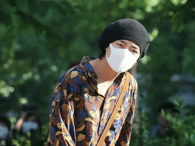防弾少年団 V、出勤中