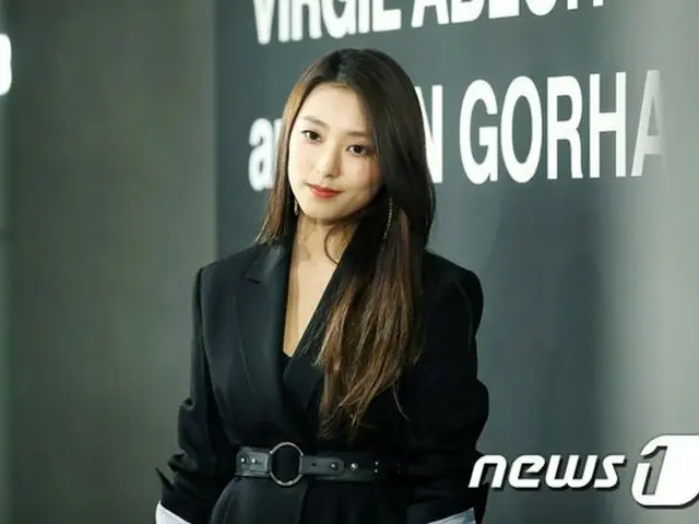 SISTAR 出身 ボラ、BYREDOとOFFWHITEのコラボ「エレベーターミュージックコレクション」発売記念イベントに出席