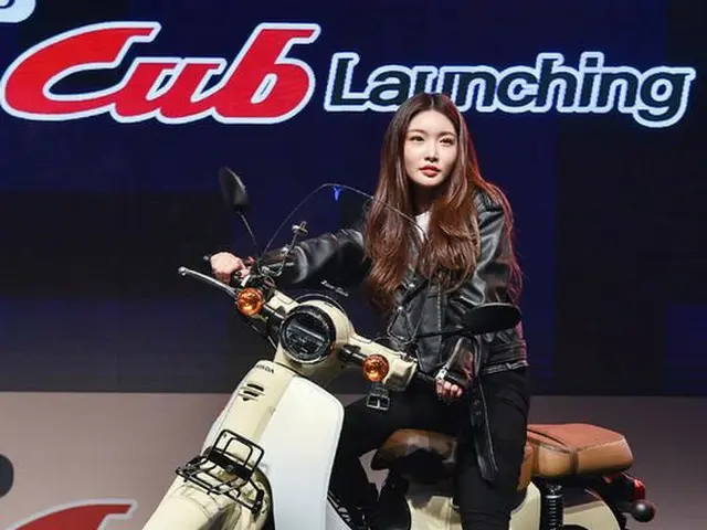 歌手チョンハ、ホンダコリアの新型スーパーカブ発表会に出席