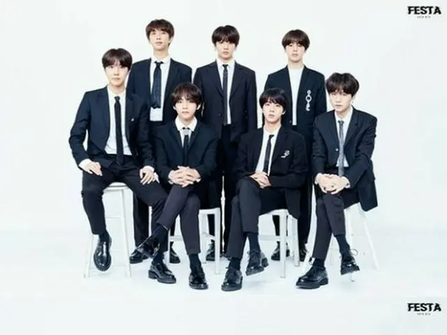 防弾少年団、2018年家族写真を公開