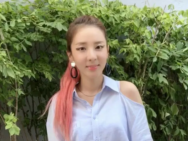 【g公式】2NE1_出身DARA、始球式を予告。