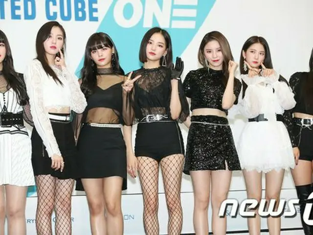 CLC、合同コンサート「2018 UNITED CUBE-ONE-」の記者懇談会に参加中