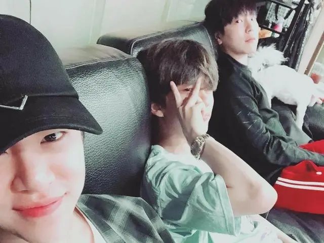 【G公式】B.A.P_デヒョン、練習中の写真を公開。