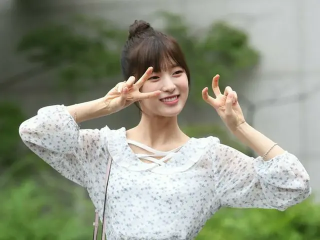 OH MY GIRL、「ミュージックバンク」20周年SPのリハーサルに出勤中
