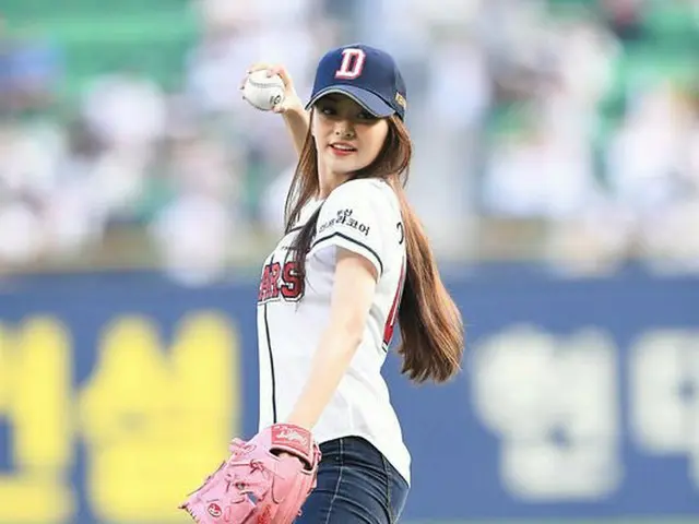 fromis_9 ナギョン、始球式