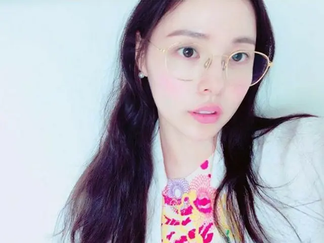 女優ミン・ヒョリン、SNS更新。