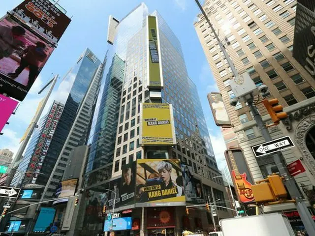 Wanna One カン・ダニエル、アイドル個人投票1位でNYタイムズスクエア単独広告を掲載