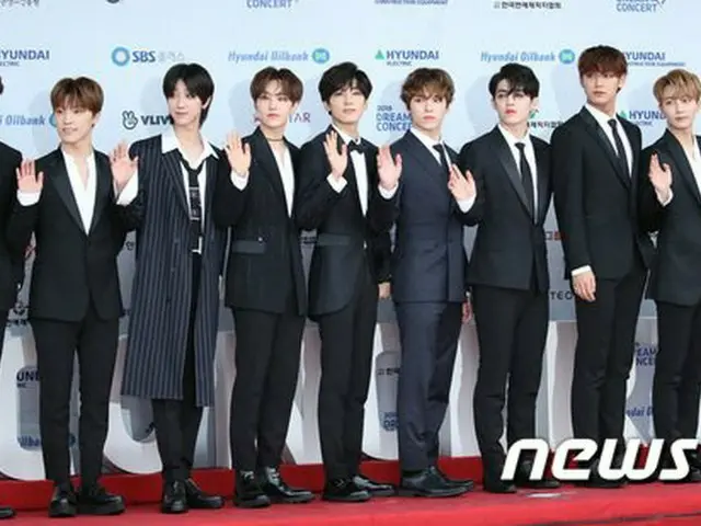 SEVENTEEN、JTBCの番組「アイドルルーム」に完全体で出演