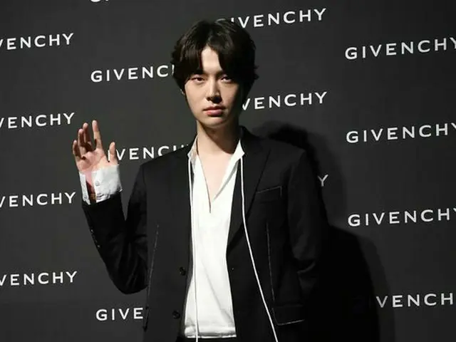 俳優アン・ジェヒョン、「GIVENCHY」ローンチパーティーに出席