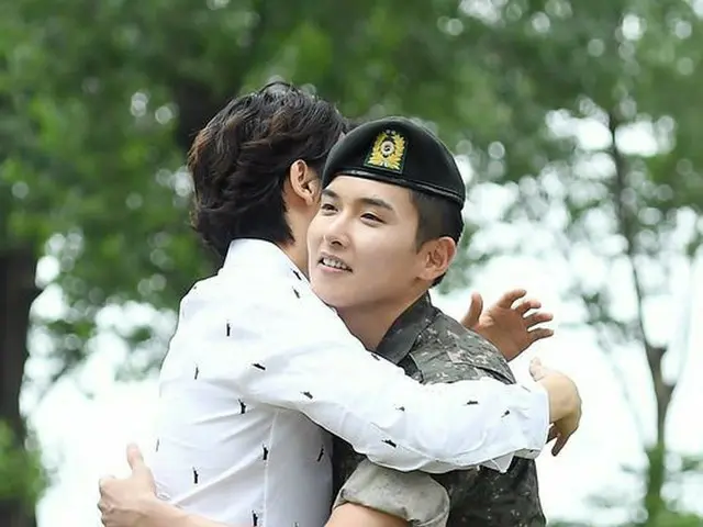 SUPER JUNIOR リョウク、除隊現場