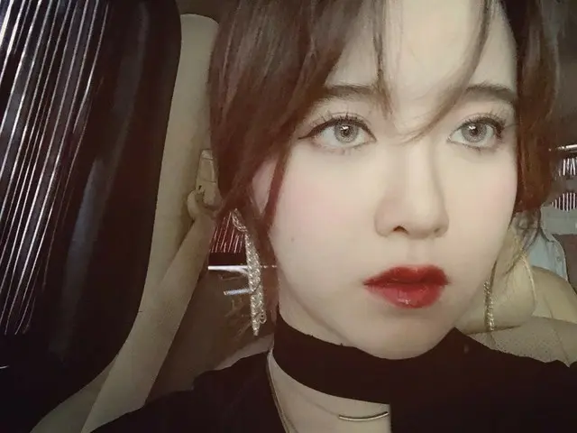 【g公式】女優ク・ヘソン、グレーレンズ姿を公開。