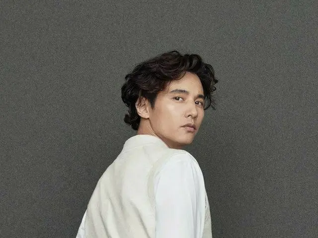 俳優ウォンビン、紳士服ブランド「OLZEN」の広告モデルに