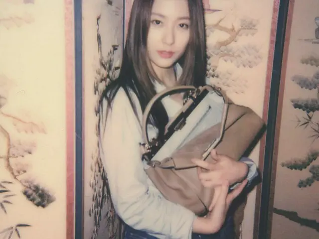 【g公式】f(x)_クリスタル、SNS更新。