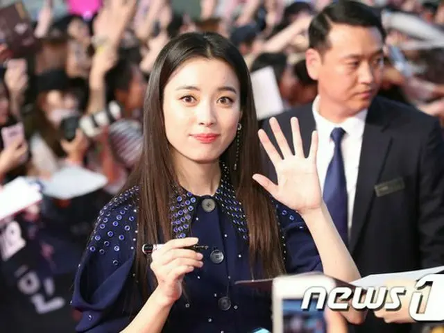 女優ハン・ヒョジュ、映画「人狼」レッドカーペットイベントに出席