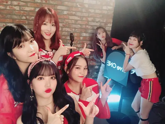 【t公式】GFRIEND、写真公開。