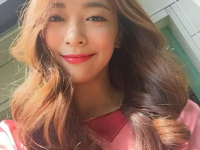 【g公式】f(x)_ルナ、SNS更新。