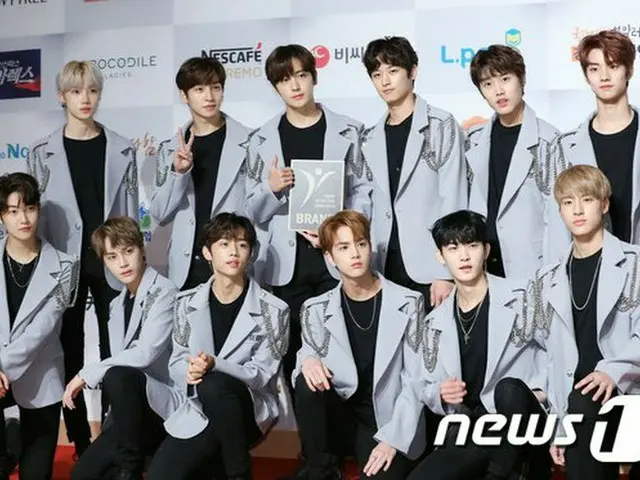 THE BOYZ、「2018今年のブランド大賞授賞式」フォトウォールイベントに出席