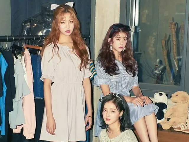 MOMOLAND、画報公開