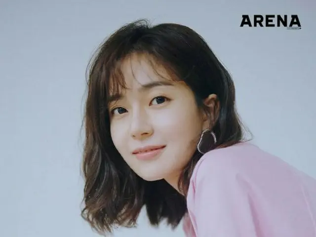 女優ペク・チニ、画報公開