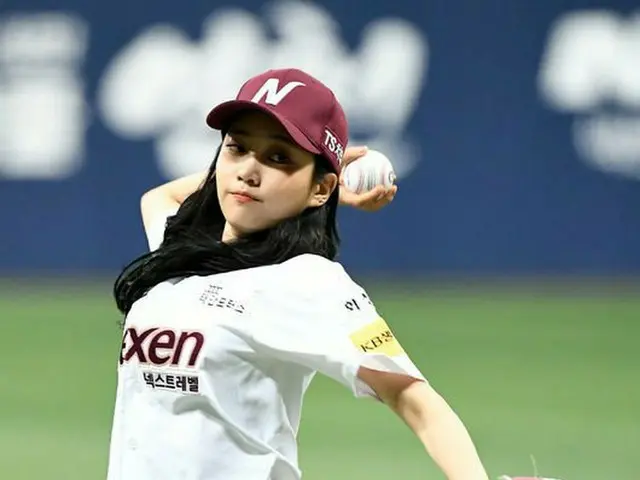 DIA ジュウン、プロ野球の始球式に参加