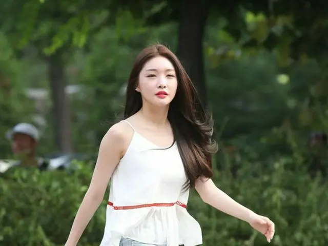 I.O.I 出身チョンハ、音楽放送「ミュージックバンク」出勤中
