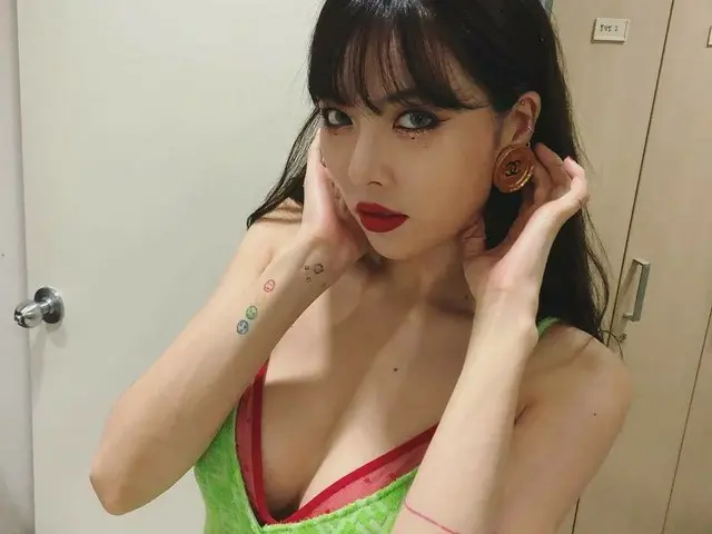 【g公式】4MINUTE_出身ヒョナ、カラフルなタトゥーを公開。