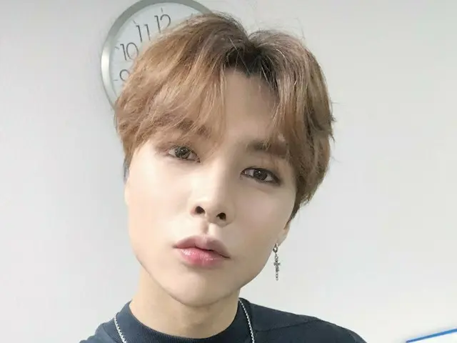 【T公式】NCT JOHNNY、日本の大阪での様子を公開。