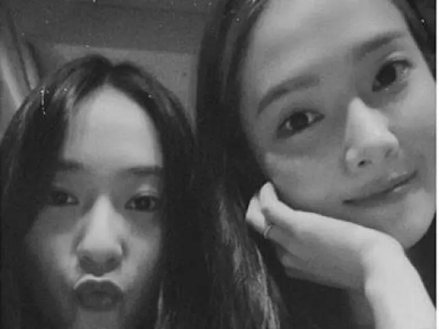 ジェシカ、妹クリスタルとの自撮り写真を公開