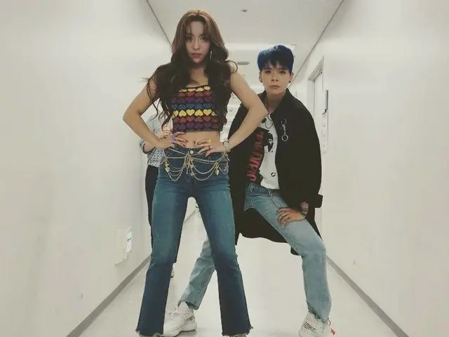 【g公式】f(x)_Amber、ルナとの2ショットを公開。