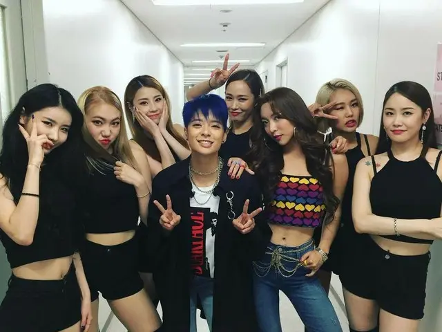 【g公式】f(x)_Amber、「SMTOWN LIVE 2018 IN OSAKA」での写真を公開。