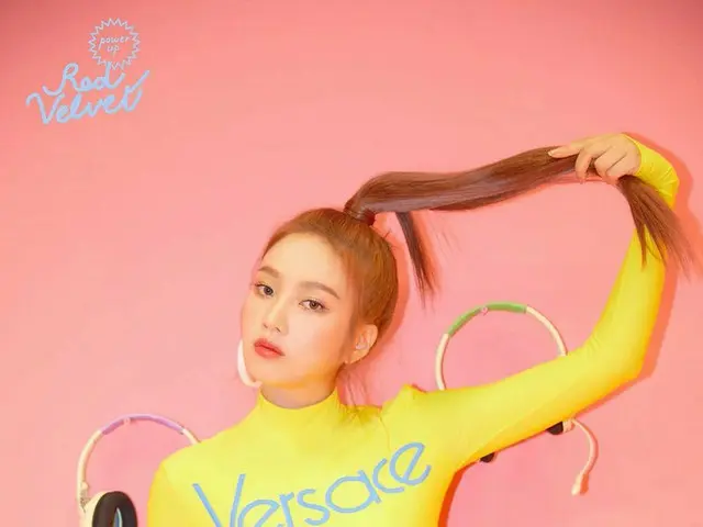 RED VELVET ジョイ、 ‘Summer Magic’ のティーザー写真を公開
