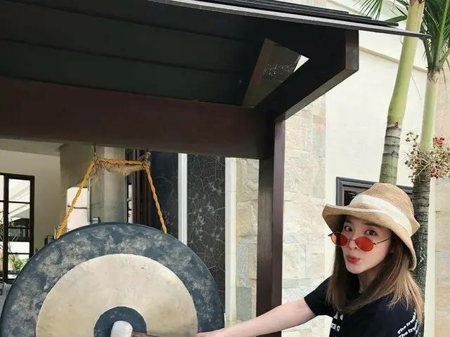 【g公式】2NE1_出身DARA、SNS更新。