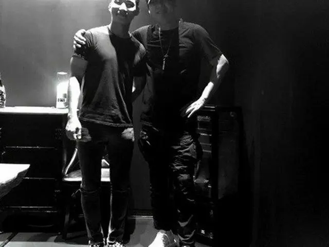 軍休暇中のBIGBANG D-LITE、YGヤン・ヒョンソク代表と食事