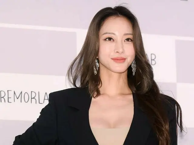 女優ハン・イェスル、「錯視衣装」で話題l