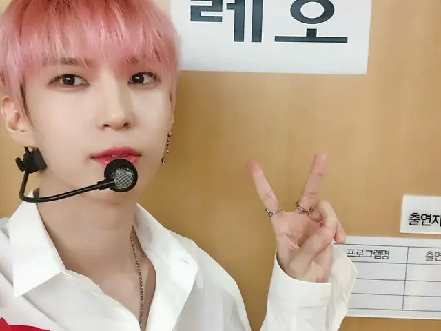 【G公式】VIXX レオ、音楽放送「M COUNTDOWN」の楽屋での写真を公開。