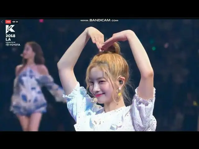 180812 Twice、LAでの「Likey」     