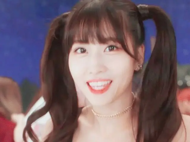 TWICE モモ、簡単に見えても「文化」的に韓国の女性には難しいリアクション