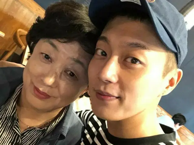 【G公式】Highlight ユン・ドゥジュン、入隊前にSNS更新。