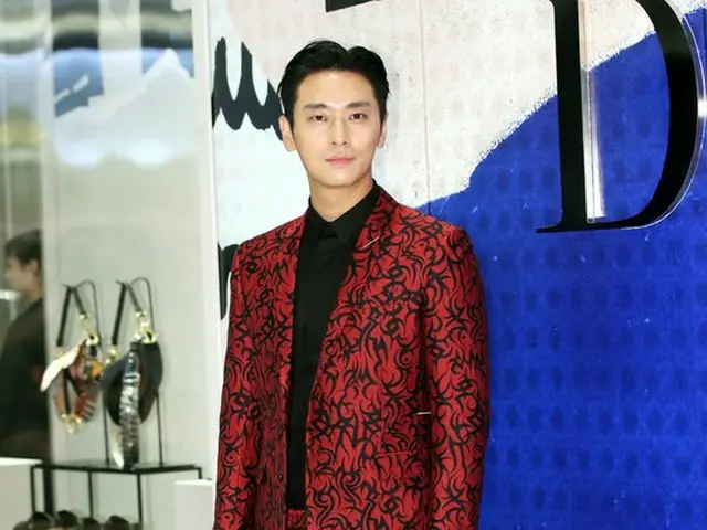 俳優チュ・ジフン、DIOR「2018-2019秋冬コレクション」ポップアップストアオープン式に出席