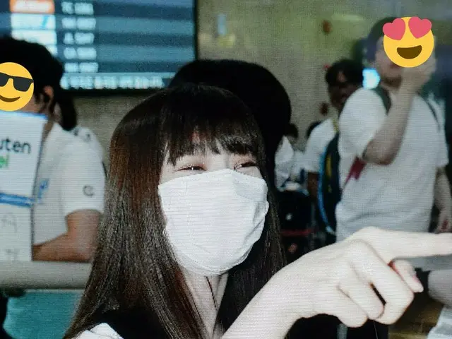 PRODUCE 48  武藤 十夢、空港でずっと待っていたミーアキャットのファンを発見した瞬間