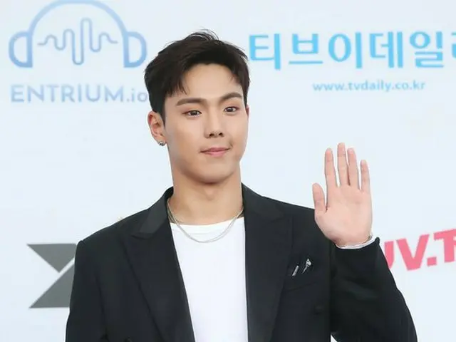 MONSTA X、「2018 SORIBADA BEST K-MUSIC AWARDS」ブルーカーペットに登場